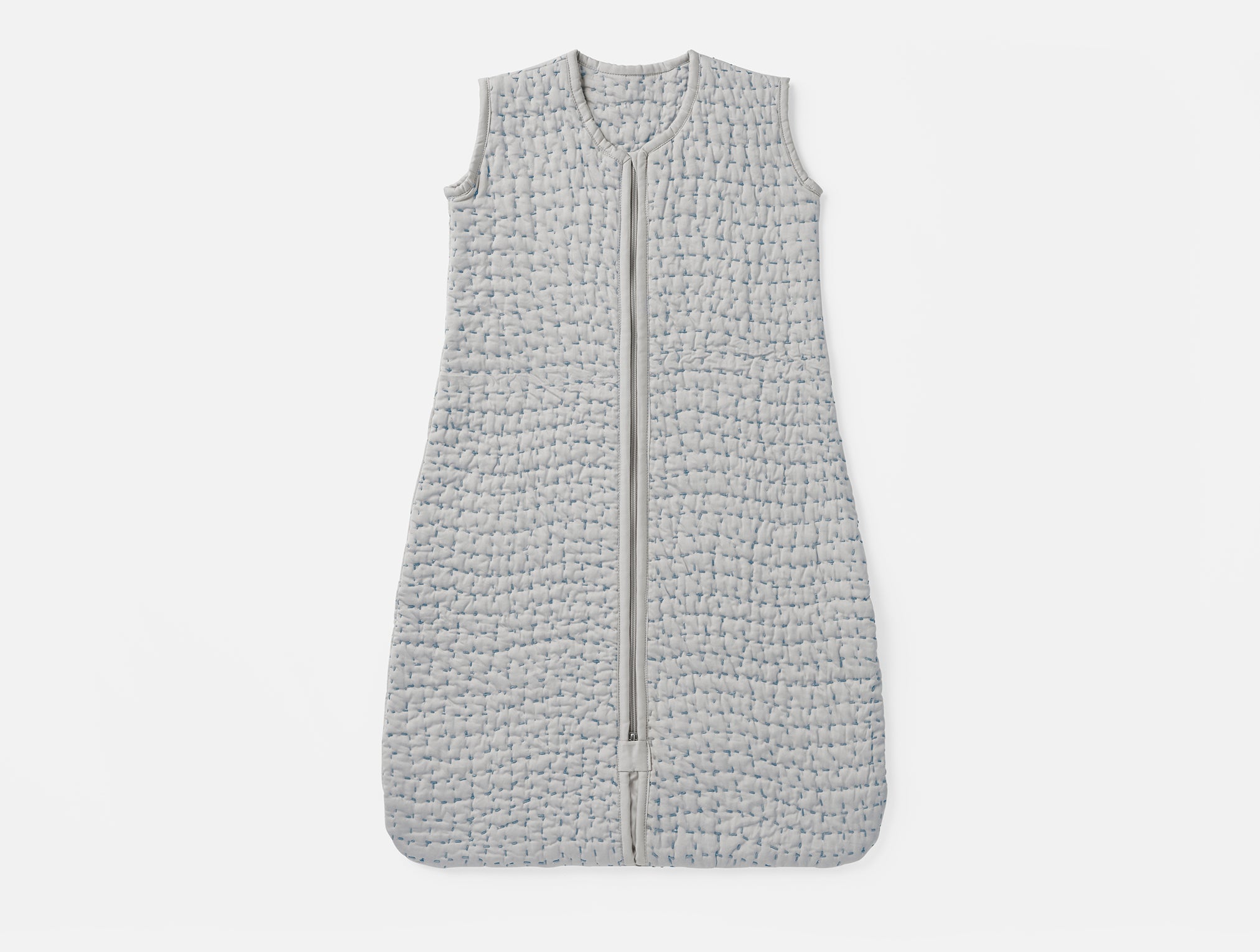 FA24_PebbledHandstitchedOrganic_SnuggleSack_PaleGraywCools_A_1416_a6a1e23f-62f7-410b-845d-b95b9621ba6d